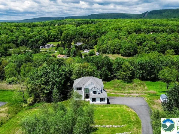 11 Whippoorwill Dr, Saylorsburg, PA 18353