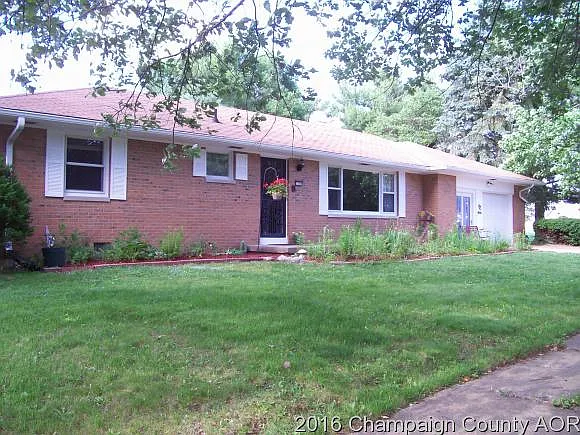 1202 E Willard St photo 1
