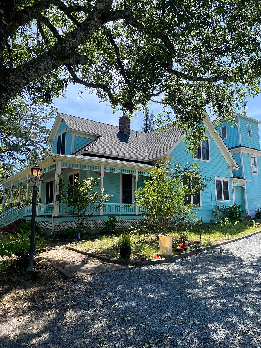 Building Photo - 7446 Poplar Dr