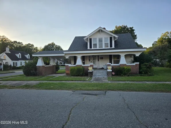 201 N Southerland Street, Mount Olive, NC 28365