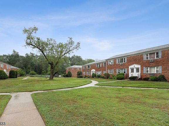 4th image of 43 Conforti Ave APT 75