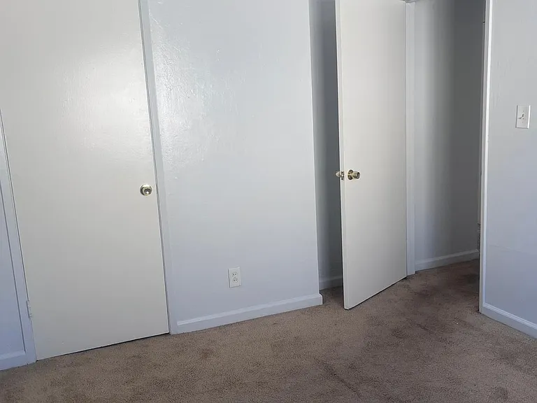 1714 Ross Cir #3 — Photo 8