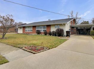 1615 Golfview Rd, Rantoul, IL 61866