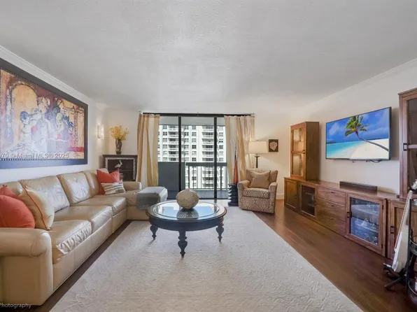 600 Biltmore Way APT 703, Coral Gables, FL 33134