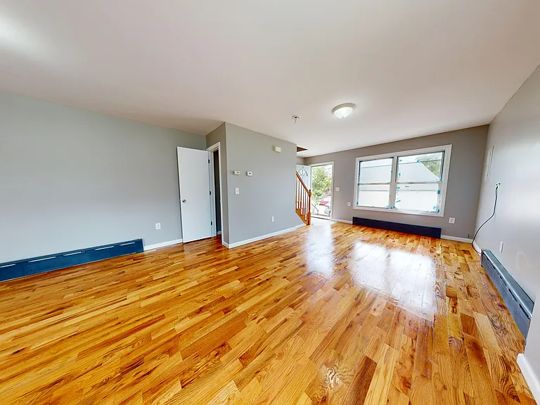 211 Granite Ave #1 — Photo 1