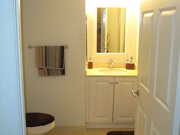 4th image of 10101 Grosvenor Pl APT 502
