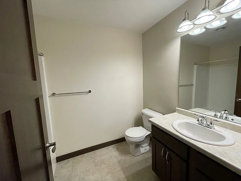 1932 Southridge Ave #4 — Photo 6