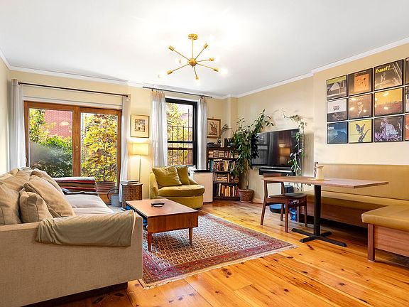 5th image of 427 Convent Ave #1W