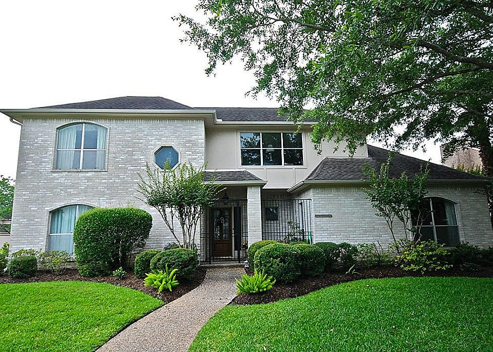 1st image of 3234 Country Club Blvd