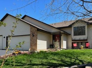 17060 Gerdine Path W, Rosemount, MN 55068