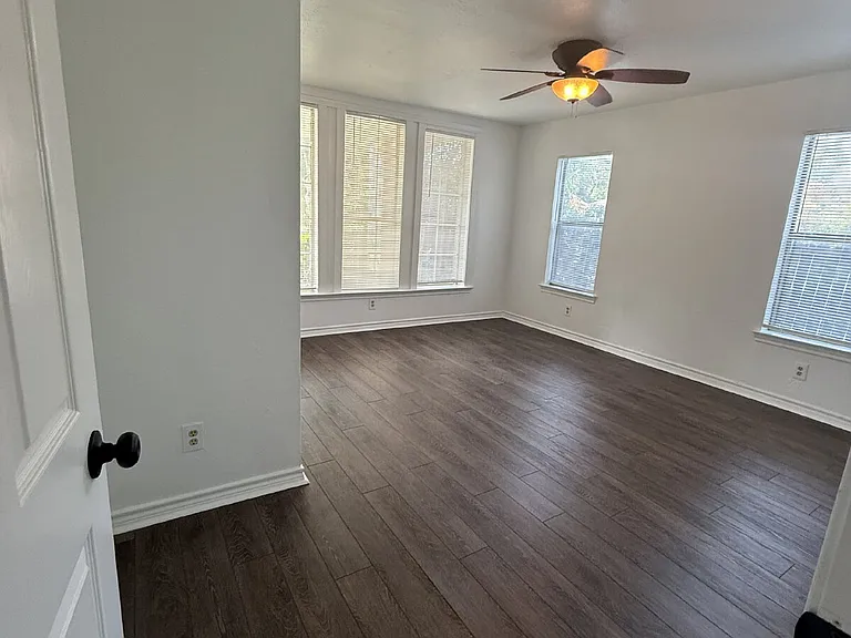 5803 Tremont St #C — Photo 11