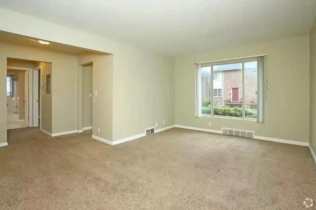 14204 Dale St — Photo 3