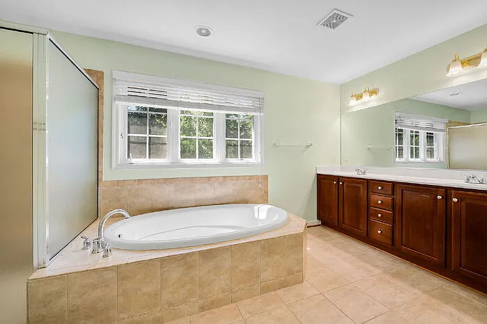 6307 Culbreth Ct — Photo 35