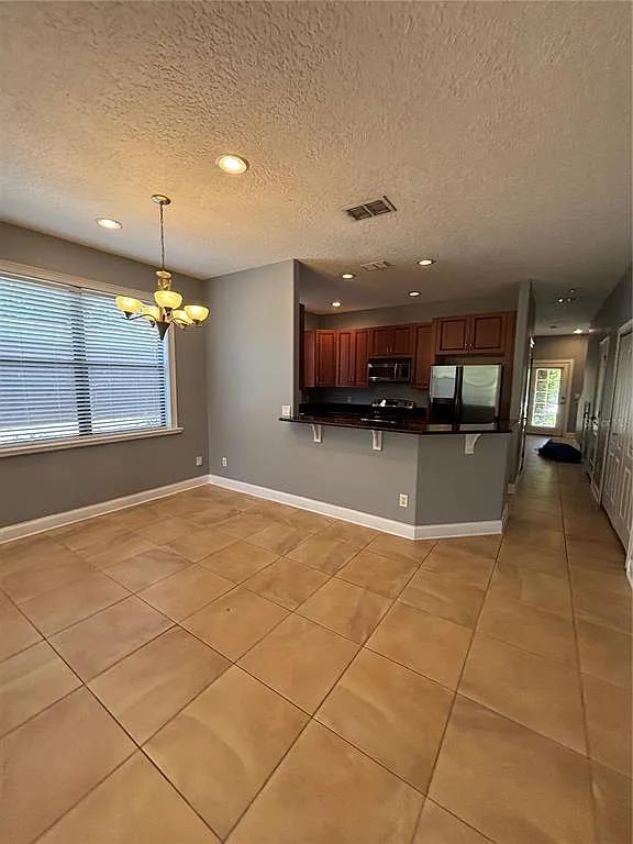 3 bed, 2.5 bath, 1711 sqft, $2,795 — Photo 4