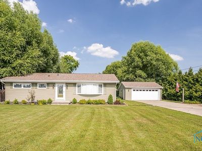 105 S Wynn Rd, Oregon, OH, 43616