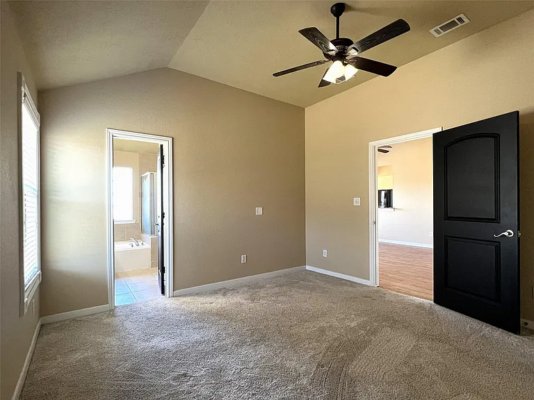 407 Laney St — Photo 19