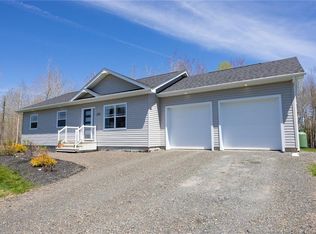 255 Garden Grove St, Lincoln, NB E3B 7G8