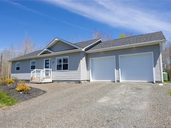 255 Garden Grove St, Lincoln, NB E3B 7G8
