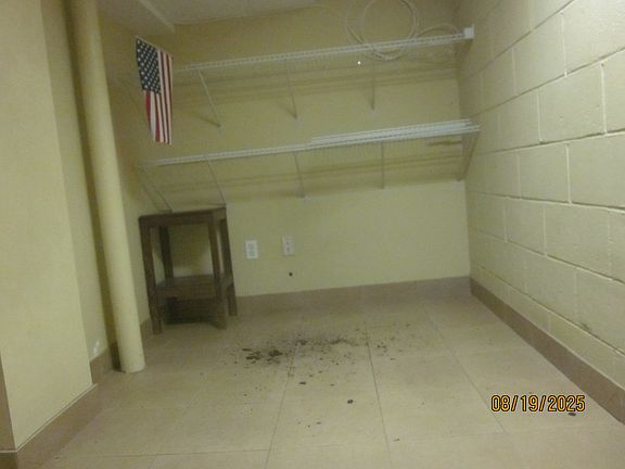 4th image of 140 Richardson St #C