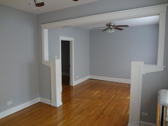 2nd image of 4846 W Hutchinson St #3B