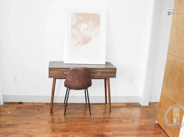 1886 Eastern Parkway image 7 of 10