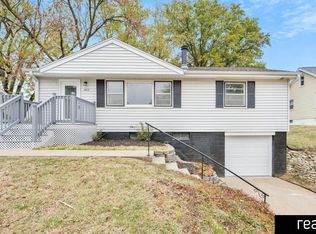 5812 Larimore Ave, Omaha, NE 68104