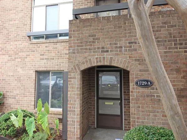 1729 S Hayes St APT A, Arlington, VA 22202