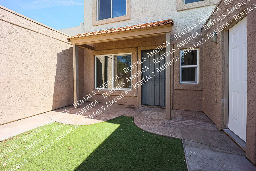 Nice Scottsdale Condo with Great Location! — Photo 2