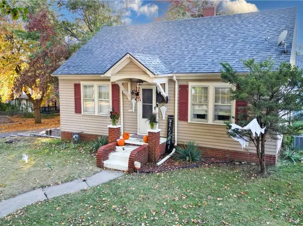 1416 S 34th St, Saint Joseph, MO 64507