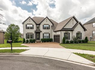 1072 Lillian Ln, Gallatin, TN 37066
