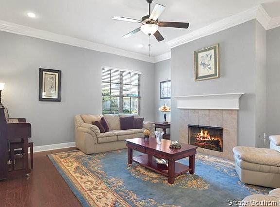 4th image of 3854 Jasmine Blvd