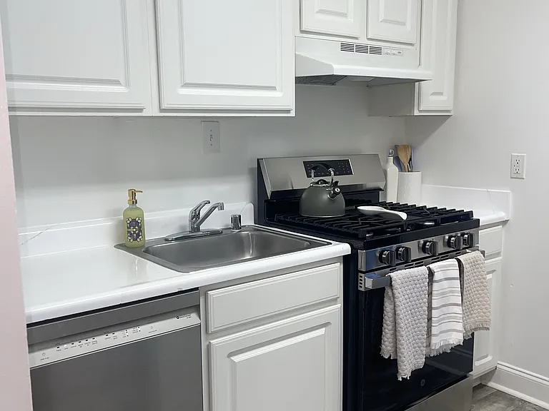 Parc View Apartments — Photo 6