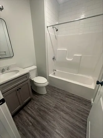 135 Waterman Ave #11 — Photo 5