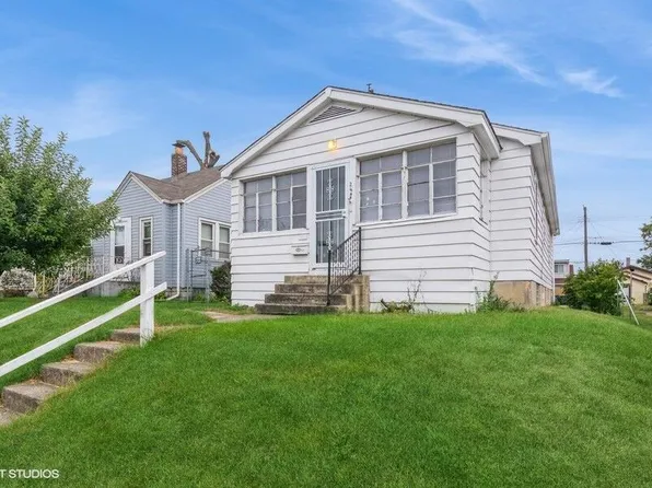 2644 163rd Pl, Hammond, IN 46323