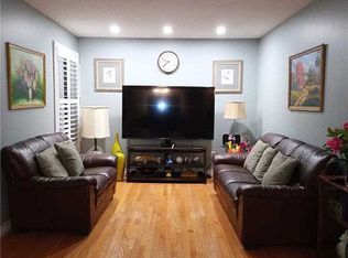 122 Douglas Haig Dr, Markham, ON L3S 1Z3