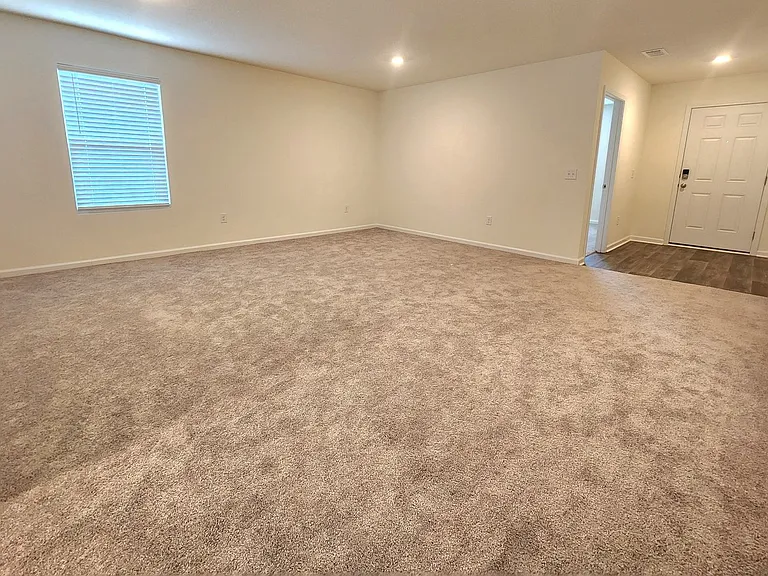 7840 Maxton Rd — Photo 6