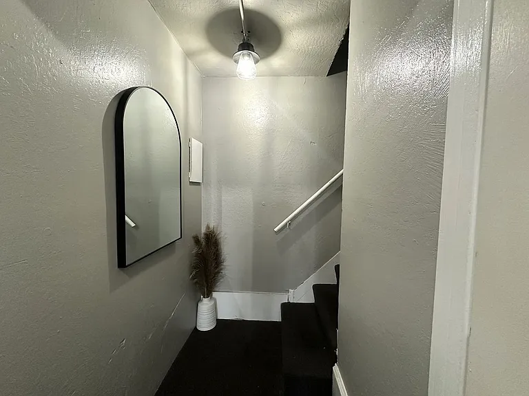 2317 Grand- 5 Unit — Photo 20