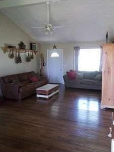 5th image of 123 N River Dr