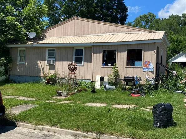 79 Oconnor St, Wellsville, NY 14895