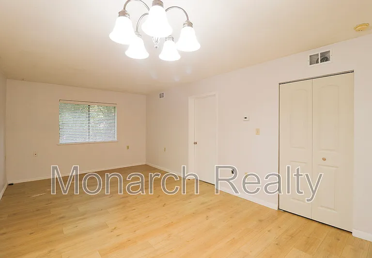 89 SE 16th Ave #101-P101 — Photo 6