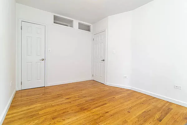 Rented by Owner | media 12