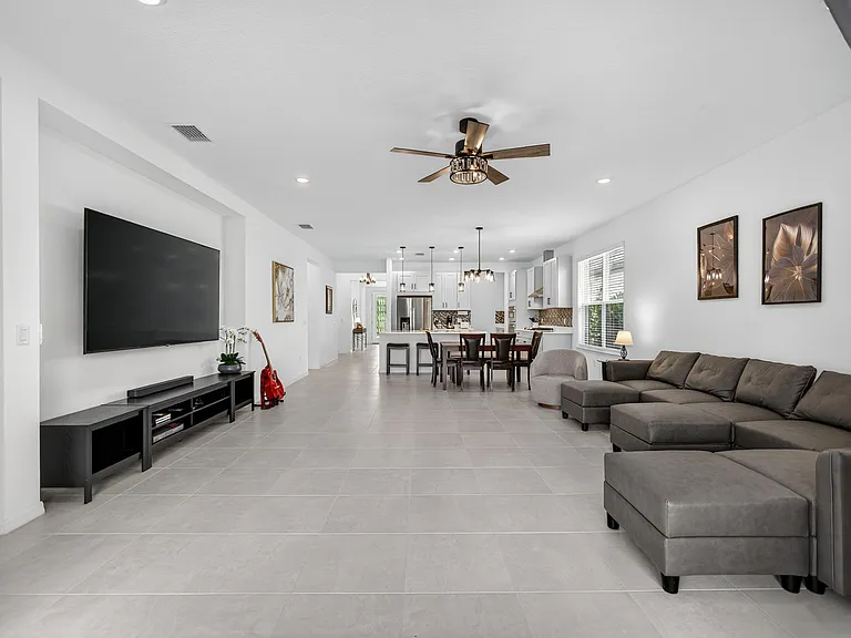 16426 Paynes Mill Dr — Photo 10