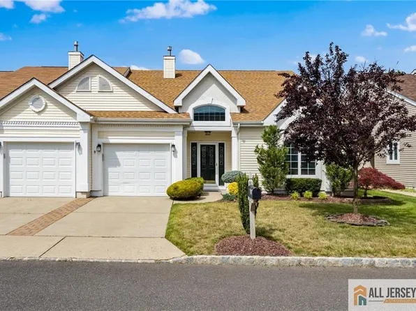 30 Wellington Pl, Monroe Township, NJ 08831