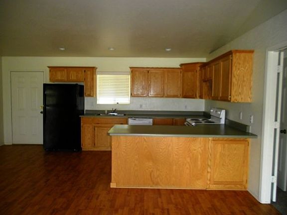 2nd image of 44 S Hamblin St