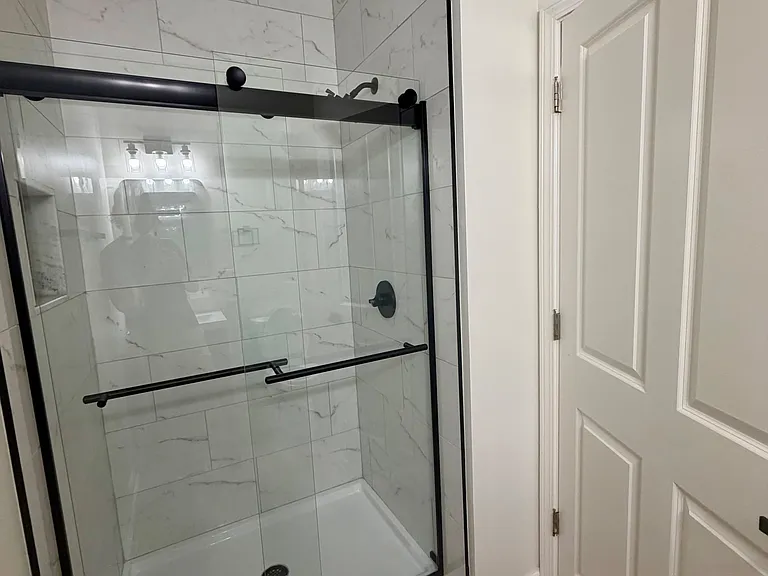 10639 Meeting St #401 — Photo 15
