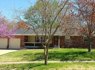 206 Aspen Village Dr, Ballwin, MO
