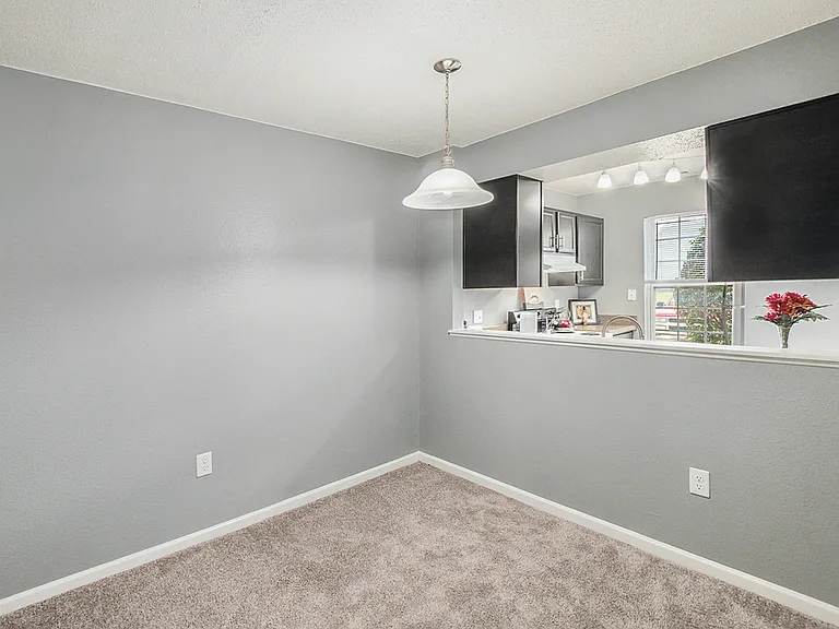 900 West Townhomes — Photo 25