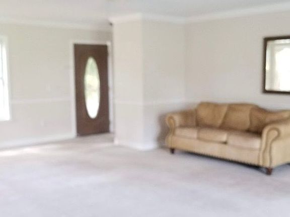 5th image of 2318 Lake Griffin Rd