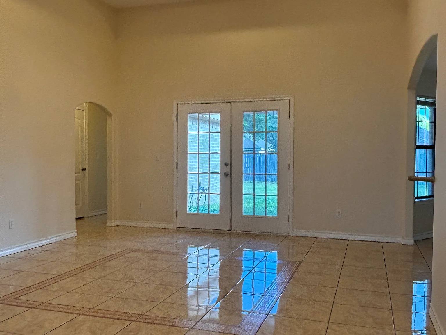 3 bed, 1831 sqft, $1,750 — Photo 3