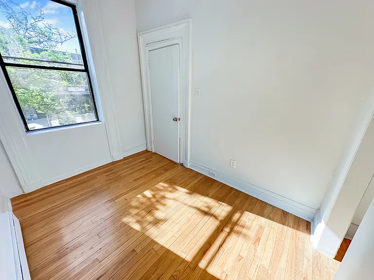 616 Washington St #1 — Photo 11